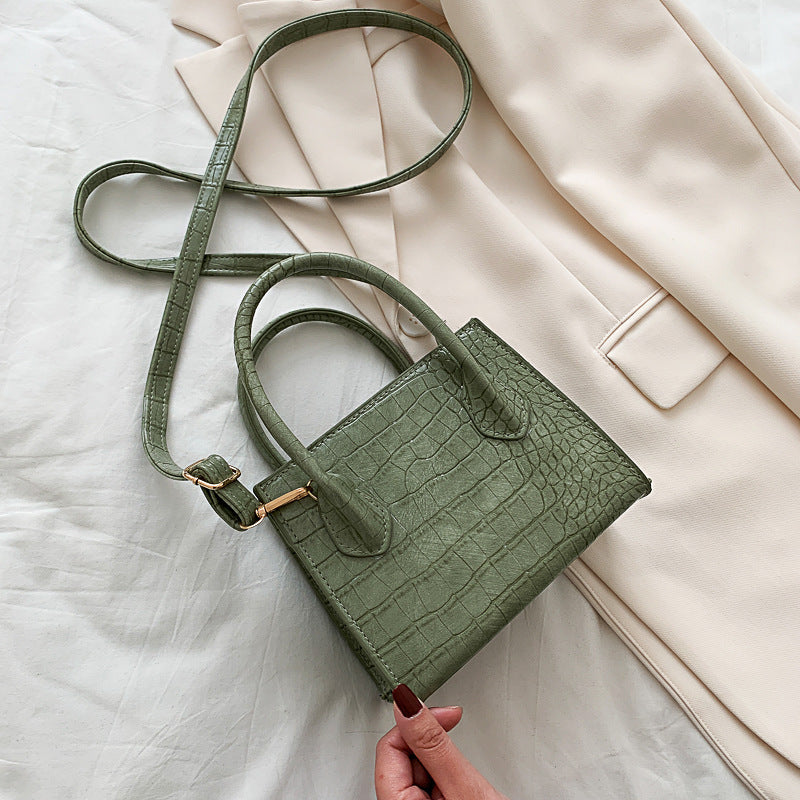 One shoulder retro handbag