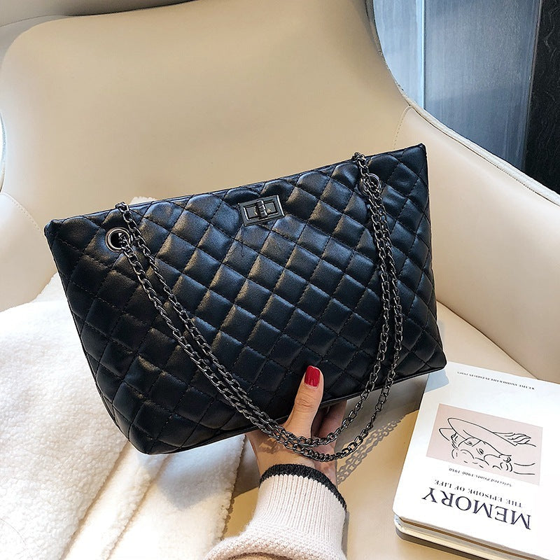 Lingge chain large capacity messenger handbag