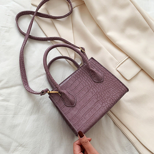 One shoulder retro handbag