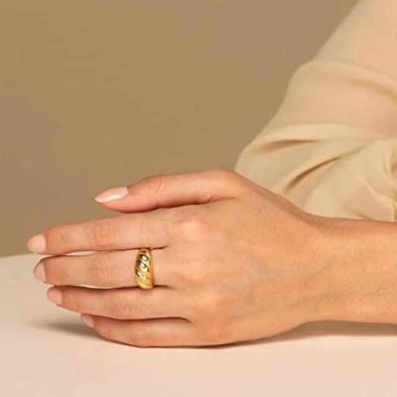 Horn Bread Twisted Twist-shaped European And American Popular Ring