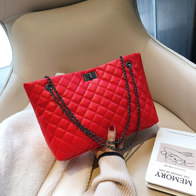 Lingge chain large capacity messenger handbag
