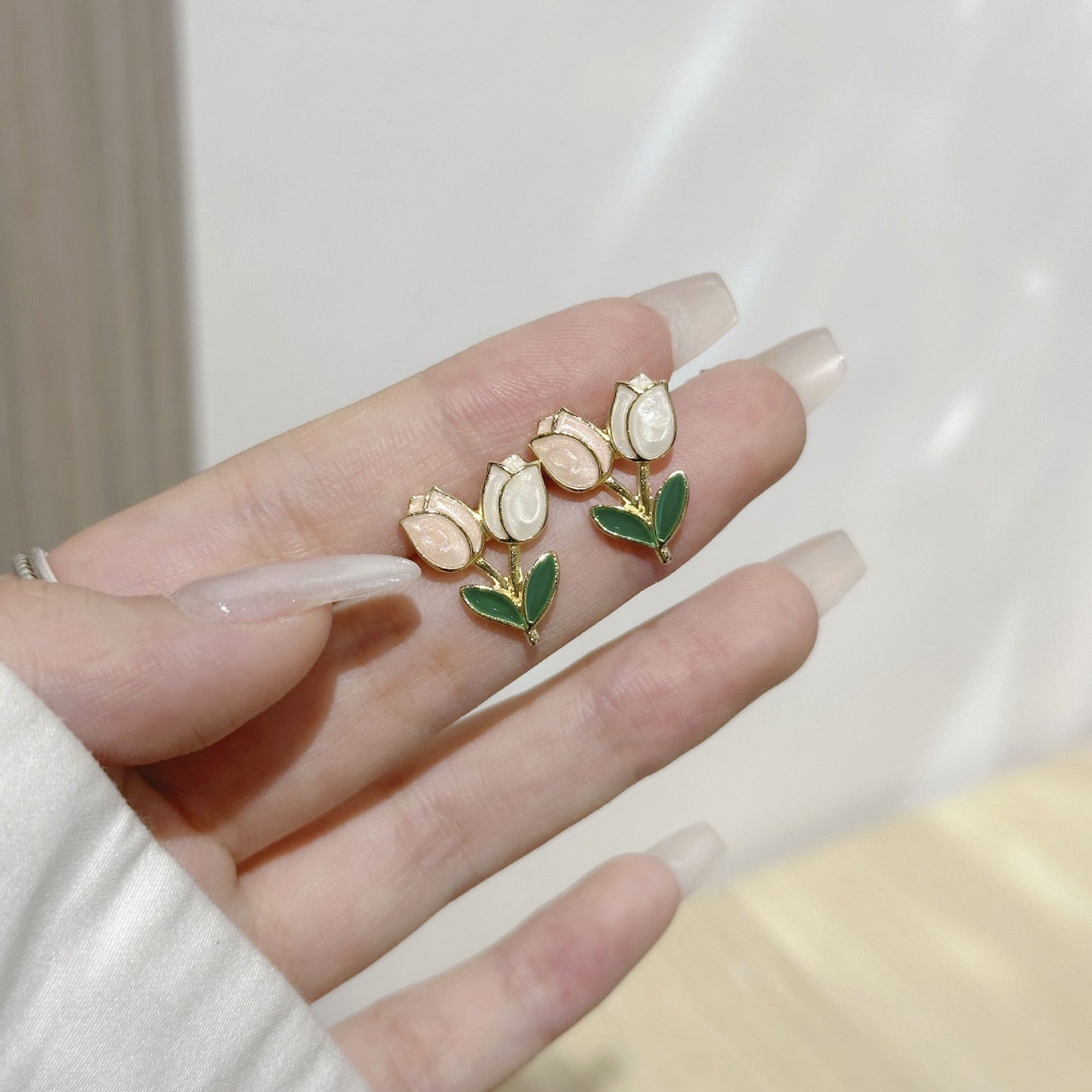 Silver Needle Fashion High-grade Diamond Enamel Earrings