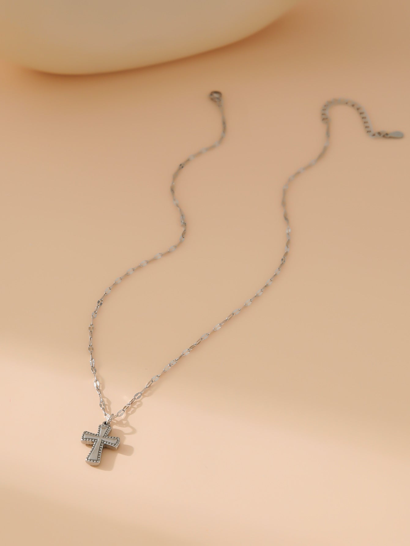 Women's Fashion Simple Cross Pendant Necklace