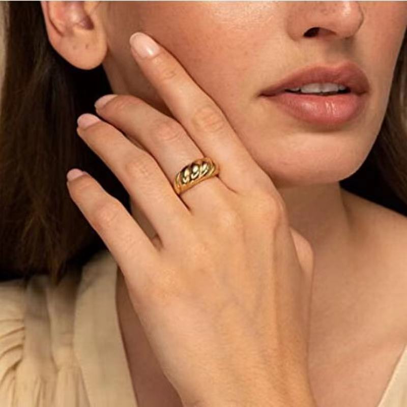 Horn Bread Twisted Twist-shaped European And American Popular Ring